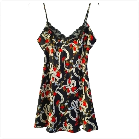 Victoria's Secret Chemise Shortie Black Lace Silky Floral Roses w Pearls… - Picture 2 of 15